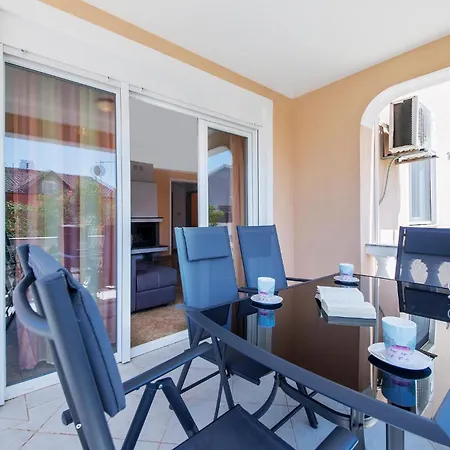 Holiday home In Betiga With Kitchen *